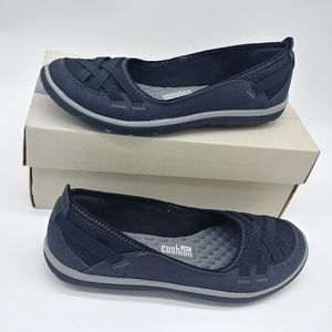 clarks aria pump flat